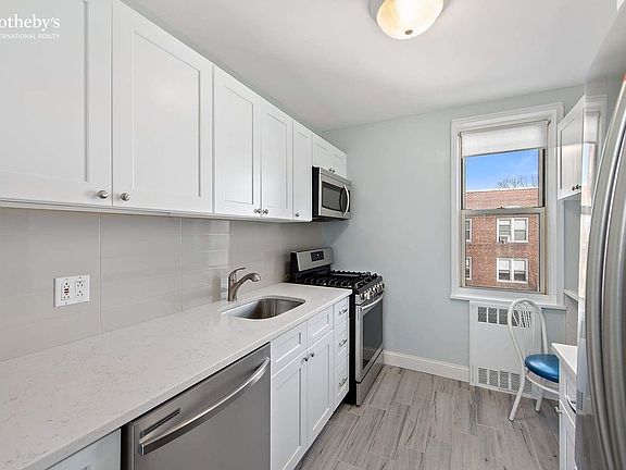 4th image of 5600 Netherland Ave #6G