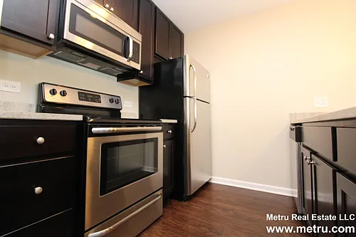 1720 N Halsted St Photo 1