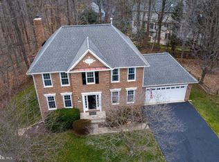 9204 Silverose Ct, Fairfax Station, VA 22039