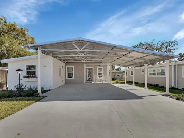 104 Hickory Ln, Lake Helen, FL 32744