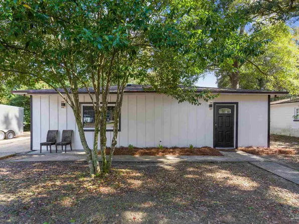 8630 Match St, Pensacola, FL 32514