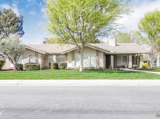 201 El Rio Dr, Bakersfield, CA 93309