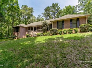 299 E Colonial Dr, Macon, GA 31211