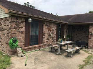 15915 Channelview Dr, Channelview, TX 77530
