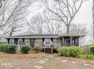 2563 Woodridge Dr, Decatur, GA 30033