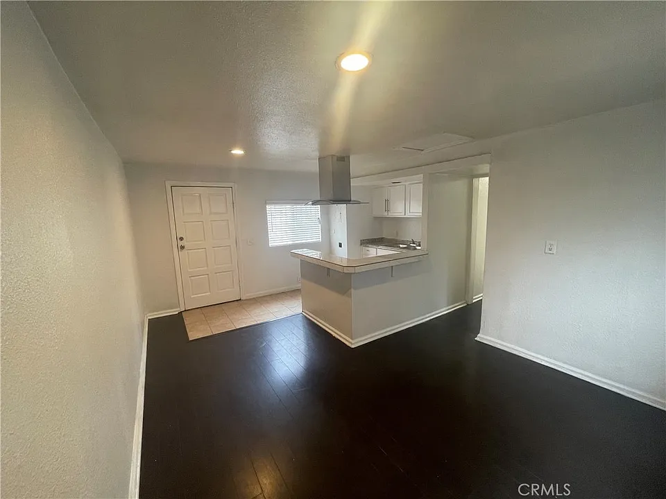 4605 Arlington Ave #1/2
