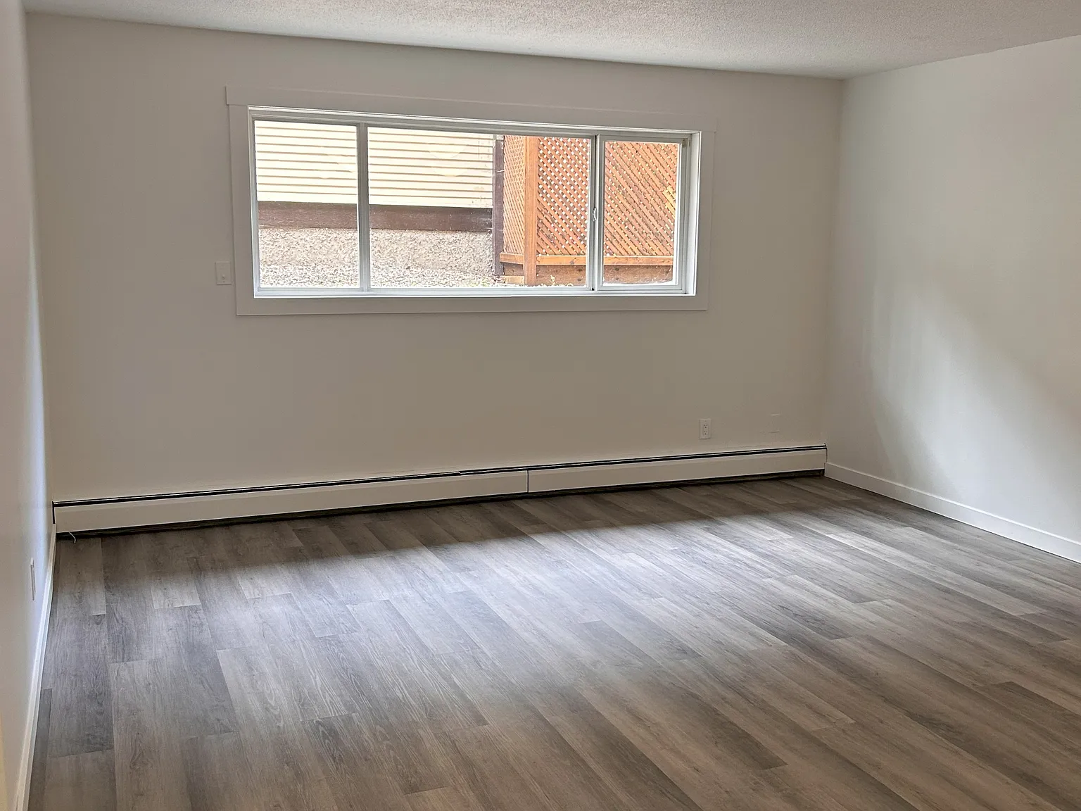 727 5th Avenue North — Photo 3