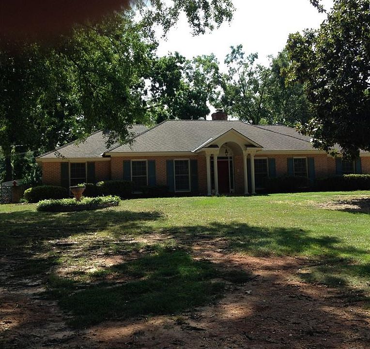 1st image of 2916 Pinehaardt Dr