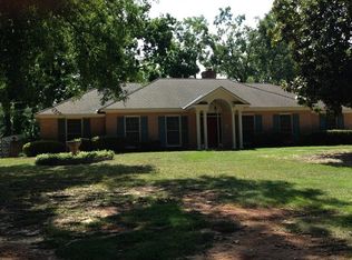2916 Pinehaardt Dr, Montgomery, AL 36109