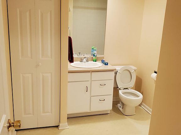 3rd image of 234 Washo Dr