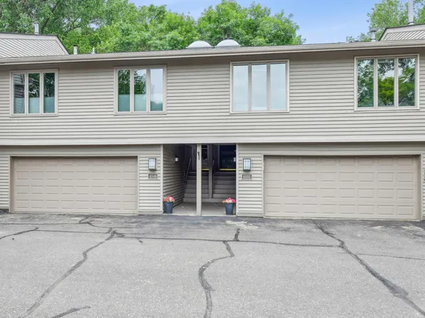 6348 Red Fox Ln, Edina, MN 55436