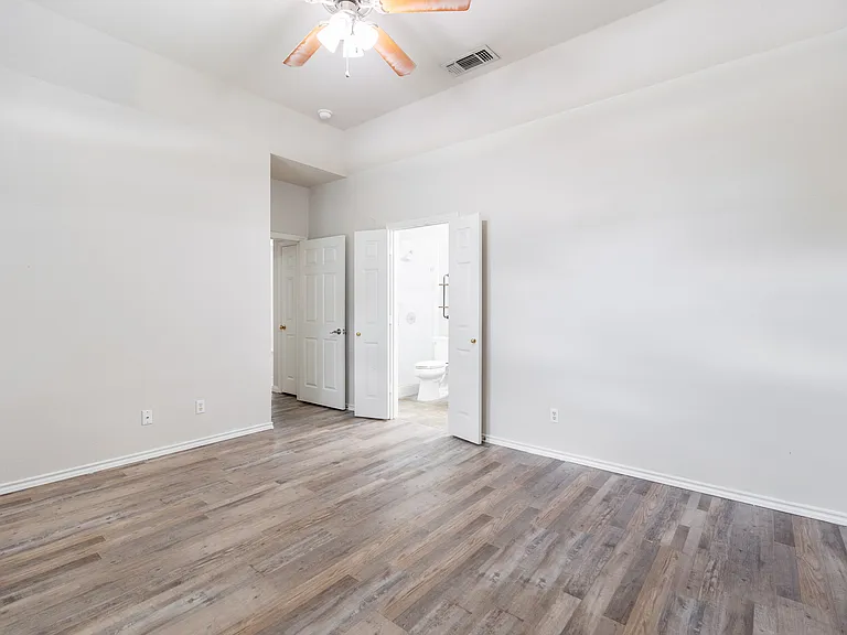 1801 Fern Ct — Photo 12