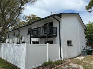 310 7th St N APT A, Safety Harbor, FL 34695