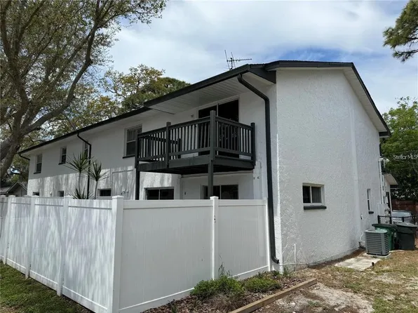 310 7th St N APT A, Safety Harbor, FL 34695