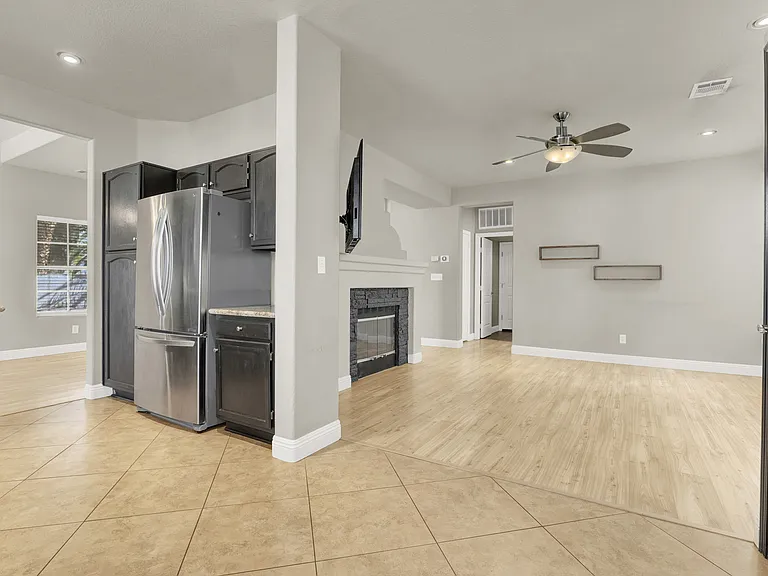 133 Serenade Ct — Photo 12