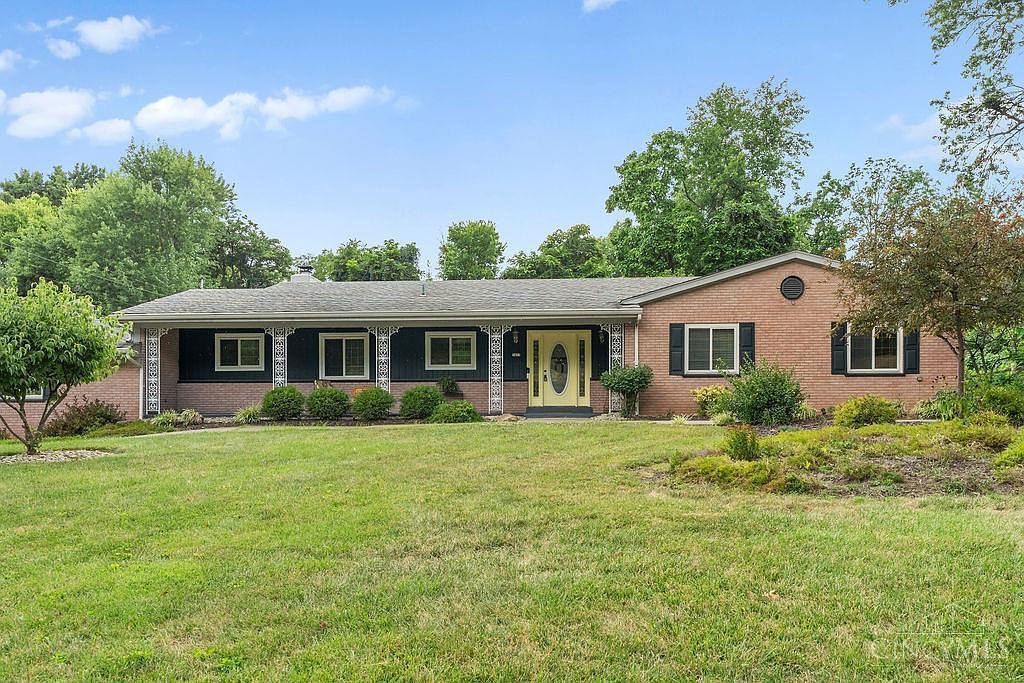 7477 Greenfarms Dr, Cincinnati, OH 45224 | Zillow