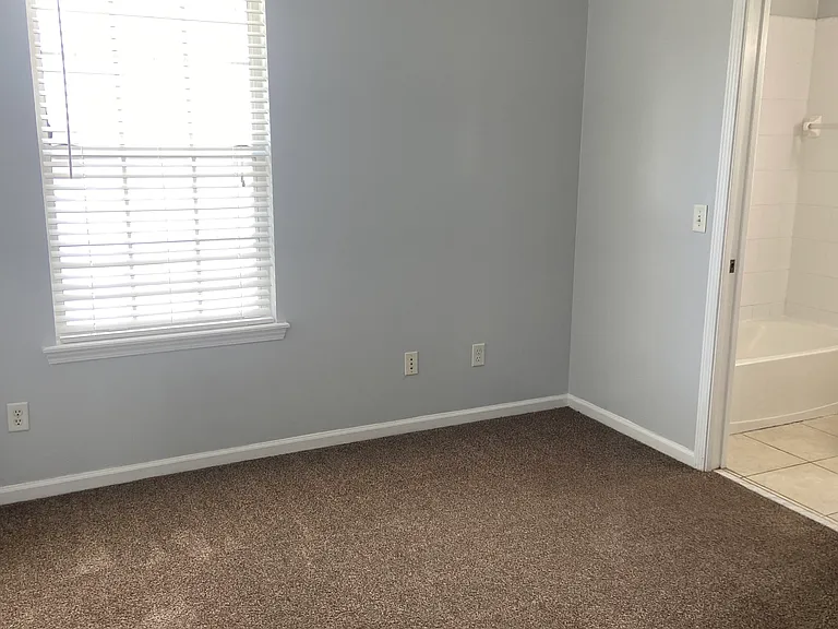 561 Upper 8th Ave S — Photo 19