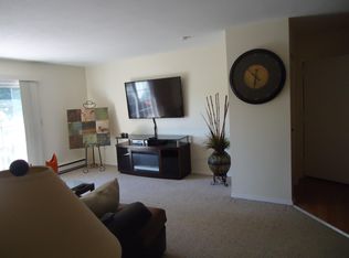 94 Maple St #2, Seymour, CT 06483