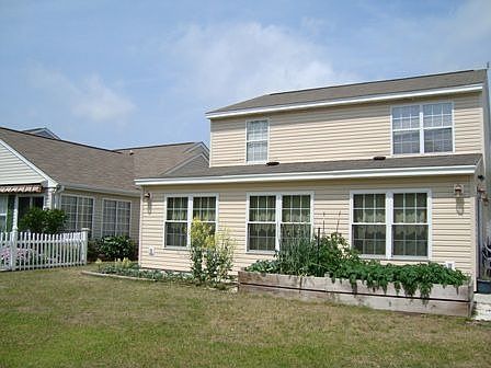 2nd image of 420 Dandelion Ln
