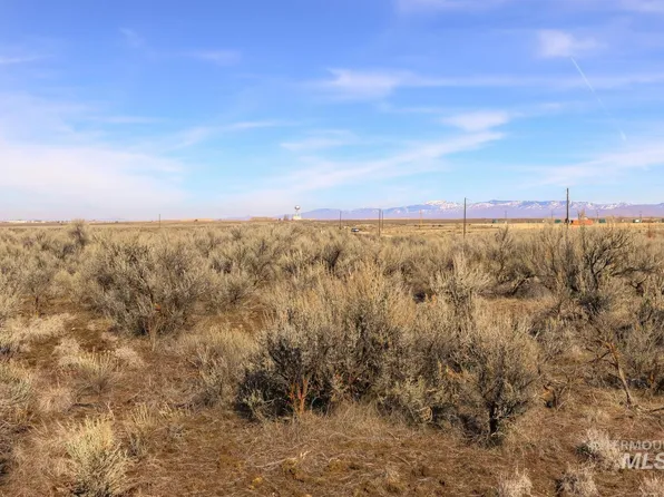 S Vista Ave, Kuna, ID 83634