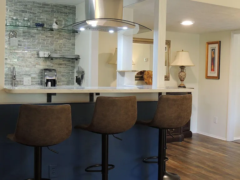 325 Laurens St SW #D7 — Photo 5