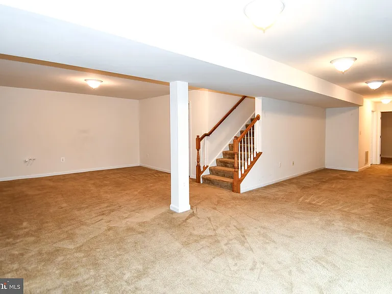 3082 American Eagle Blvd — Photo 40