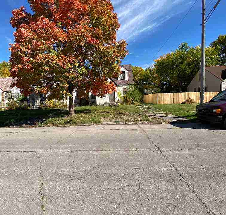 9566 Archdale