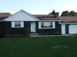 10 Farm Ln, Hadley, MA 01035