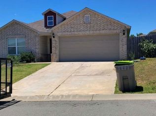 2112 Dandelion Dr, Benton, AR 72019