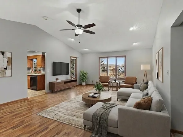 375 S 7th Ave, Columbus, NE 68601