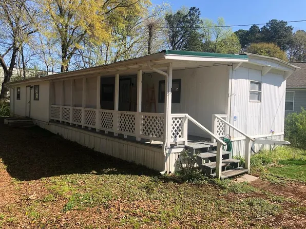 1513 Shady Ln, Dalton, GA 30721