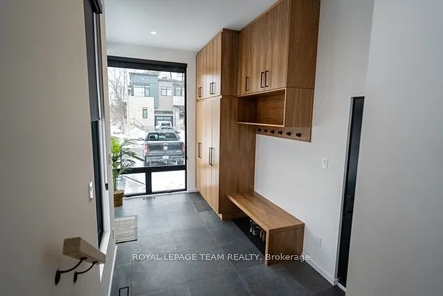 358 Byron Ave — Photo 2
