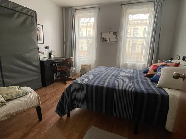 41-25 52nd Street image 34 of 54