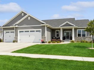 5323 Prairie Trail Ct, Marion, IA 52302