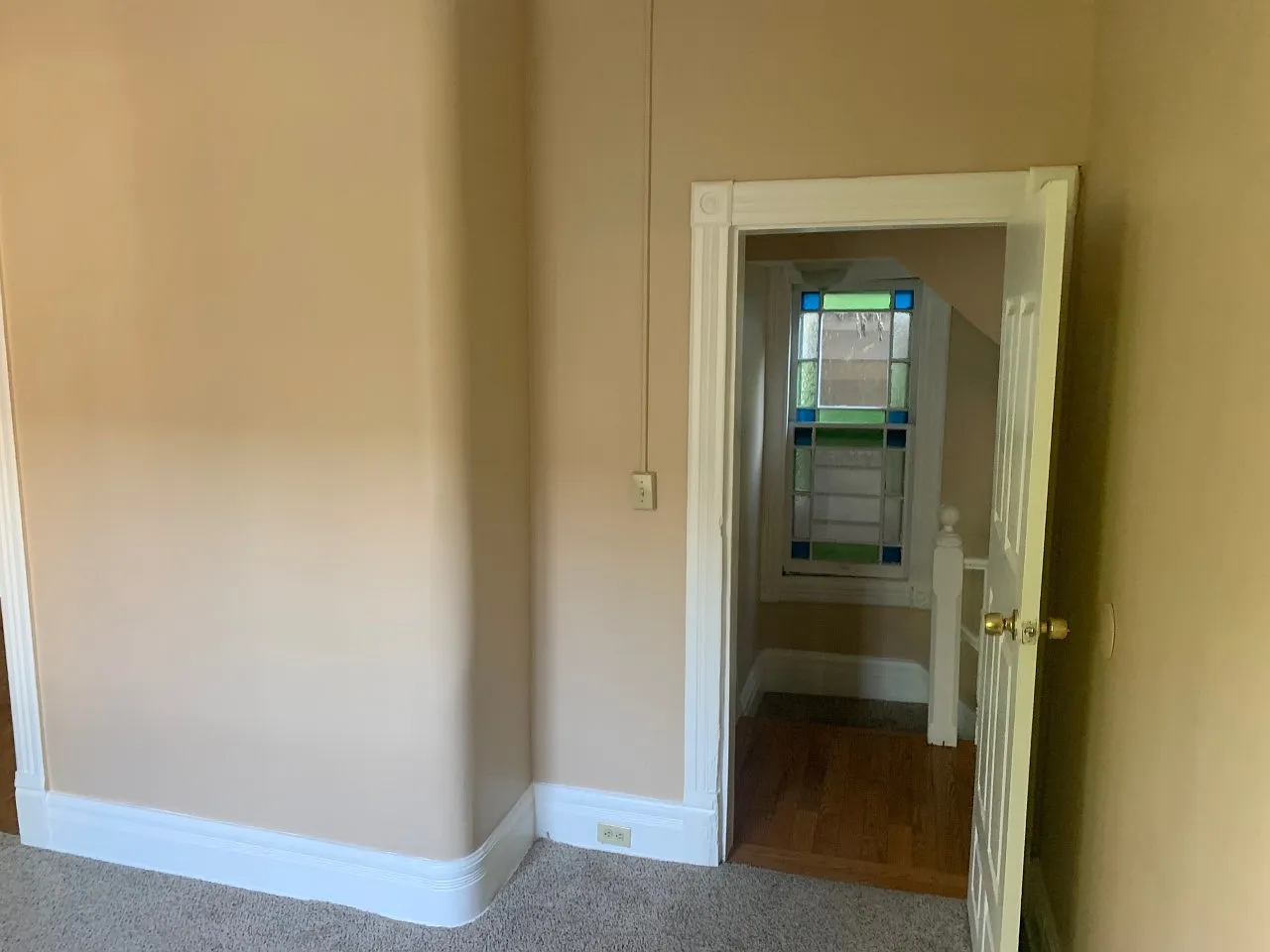 3 bed, $2,050 — Photo 2