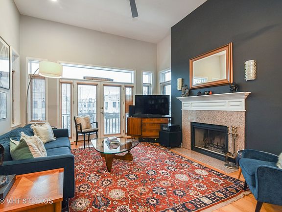 3rd image of 4436 N Winchester Ave APT 3S