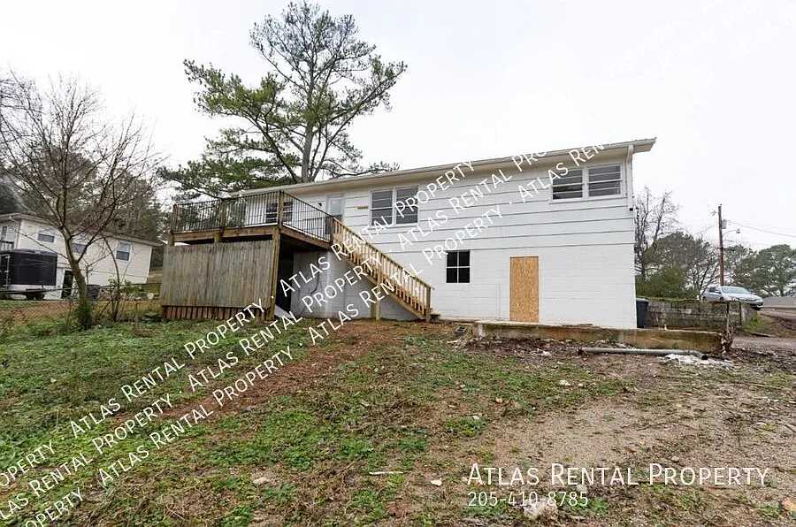 Move-In Ready 3BR Home with Luxury Flooring & Amazing Storage! — Photo 3