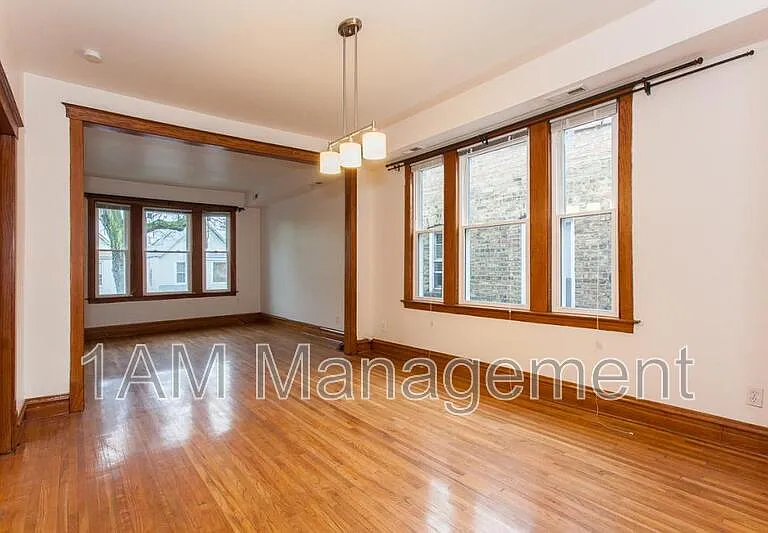 3228 N Lawndale Ave #2 — Photo 3