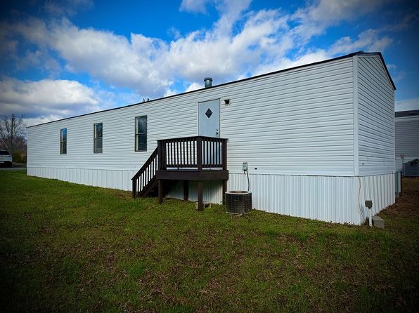 419 Sunflower Ln, Oliver Springs, TN 37840