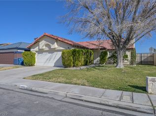 3894 Flickering Star Dr, Las Vegas, NV 89103