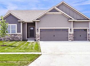 228 High Rd, Norwalk, IA 50211