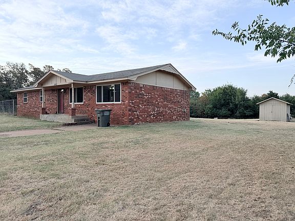 2nd image of 3401 Oak Valley Dr