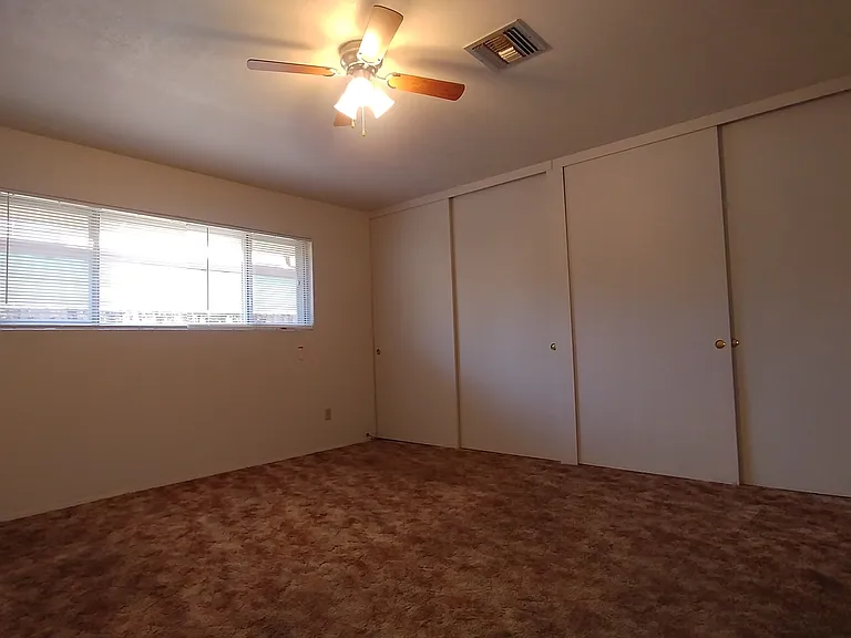 4184 Sherwood Ct — Photo 9