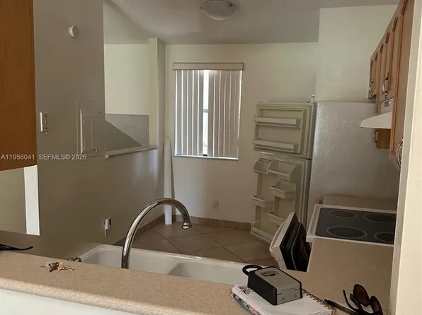 2481 NW 56th Ave #616, Lauderhill, FL 33313