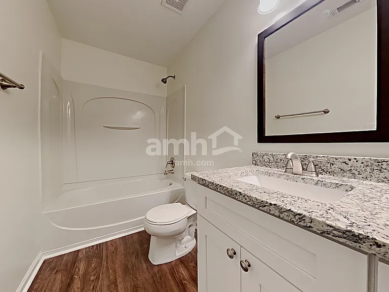 407 Howell Xing — Photo 22