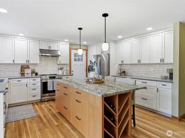 10611 237th Place SW, Edmonds, WA 98020