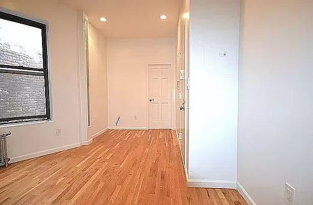 Rented by Blip LLC | media 7