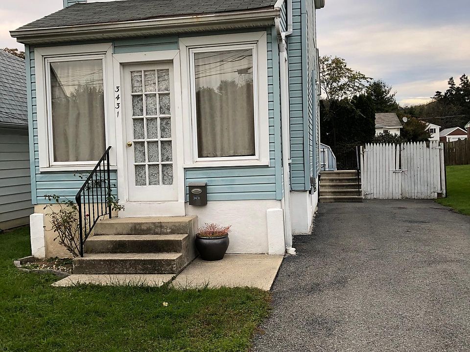 1st image of 3431 Montrose Ave