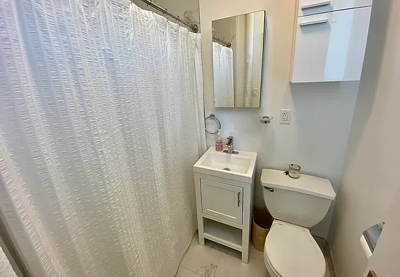Rented by J PRESTON AND ASSOCIATES INC | media 5