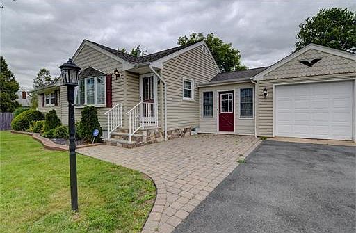 3rd image of 6 Bohdan St